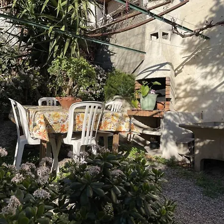 3 Pieces 5 Couchages Sur Bn500-001 * Banyuls-sur-Mer